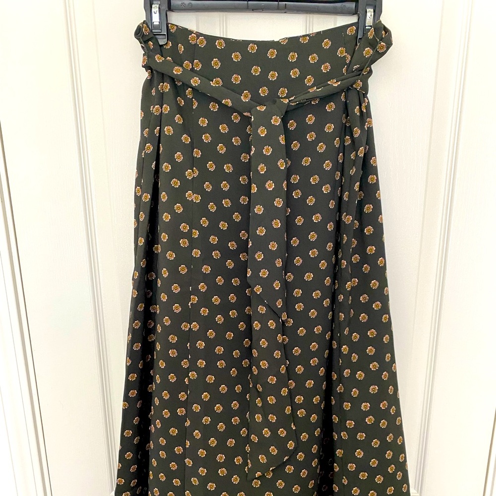 NWT Loft A-Line floral skirt